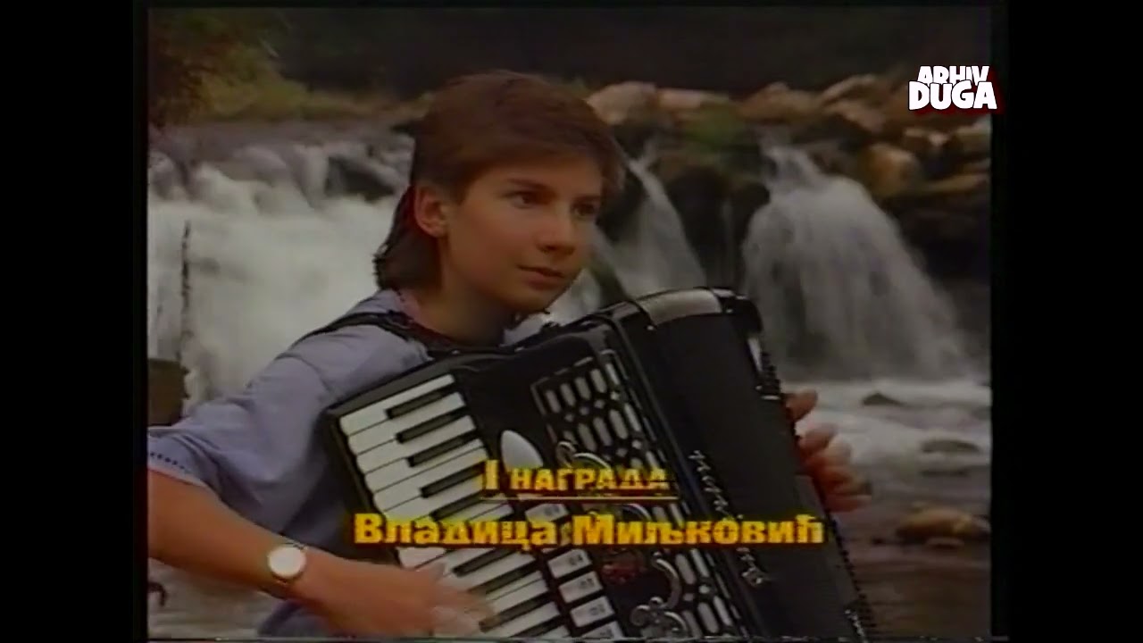 Vladica Miljkovic - kolo na harmonici (Mlava peva Julu 1990).