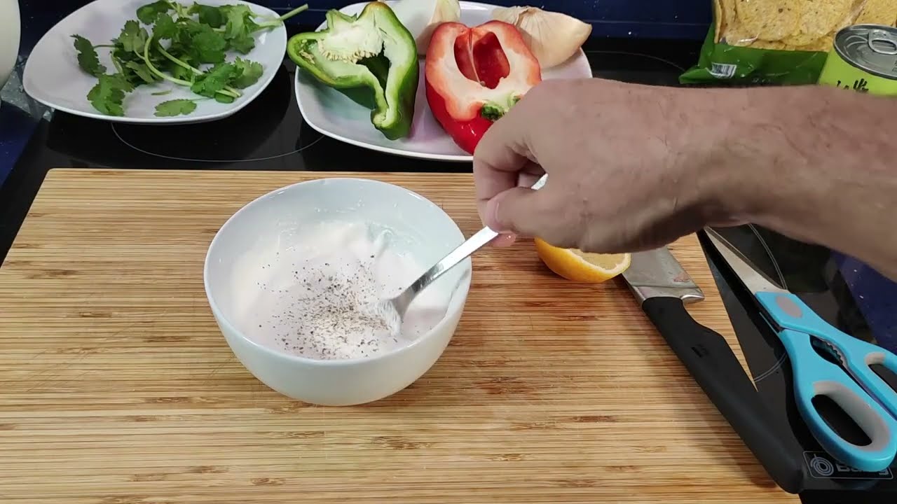 CREMA AGR&Iacute;A para nuestros nachos mexicanos