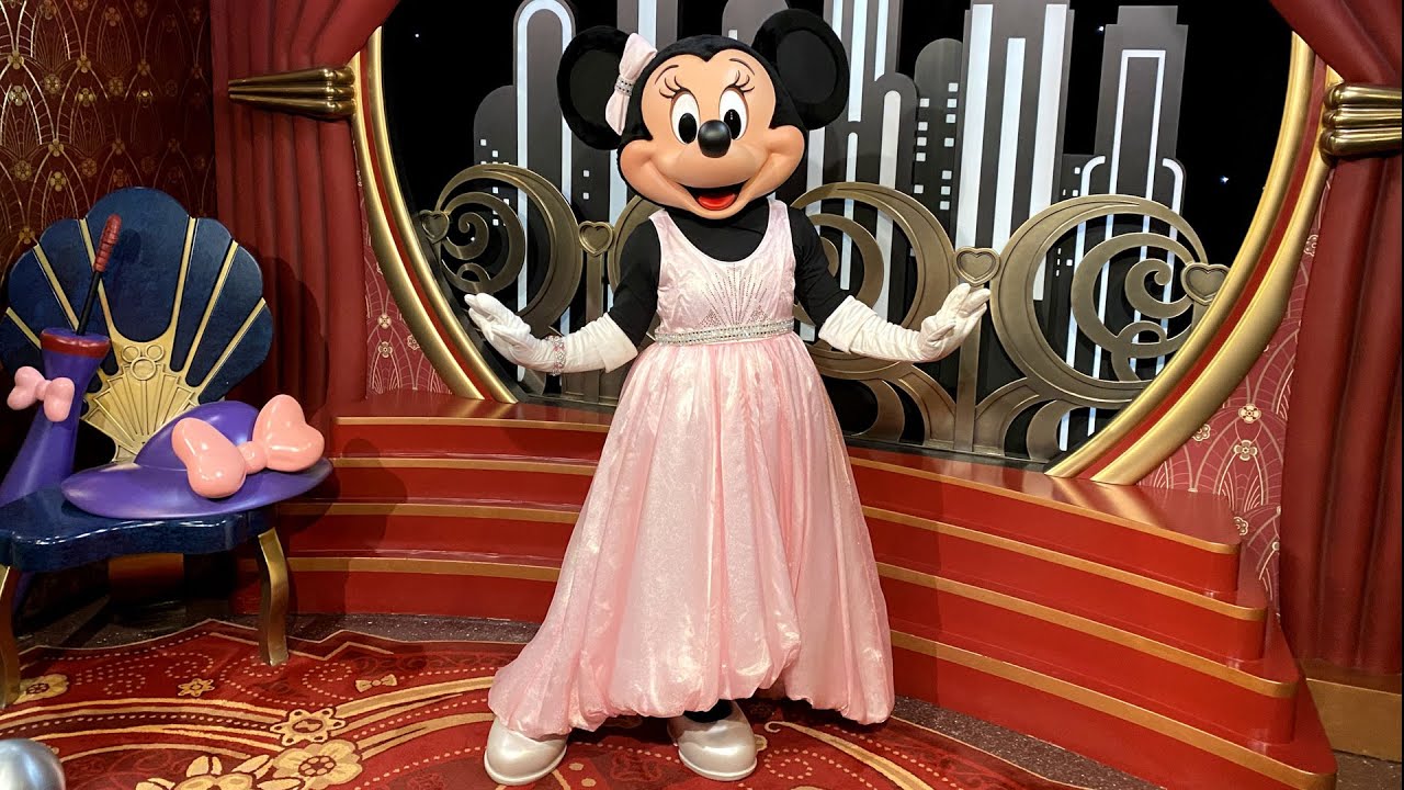 Minnie Mouse Red Carpet Dreams Meet & Greet at Disney's Hollywood Studios  - Walt Disney World 2022