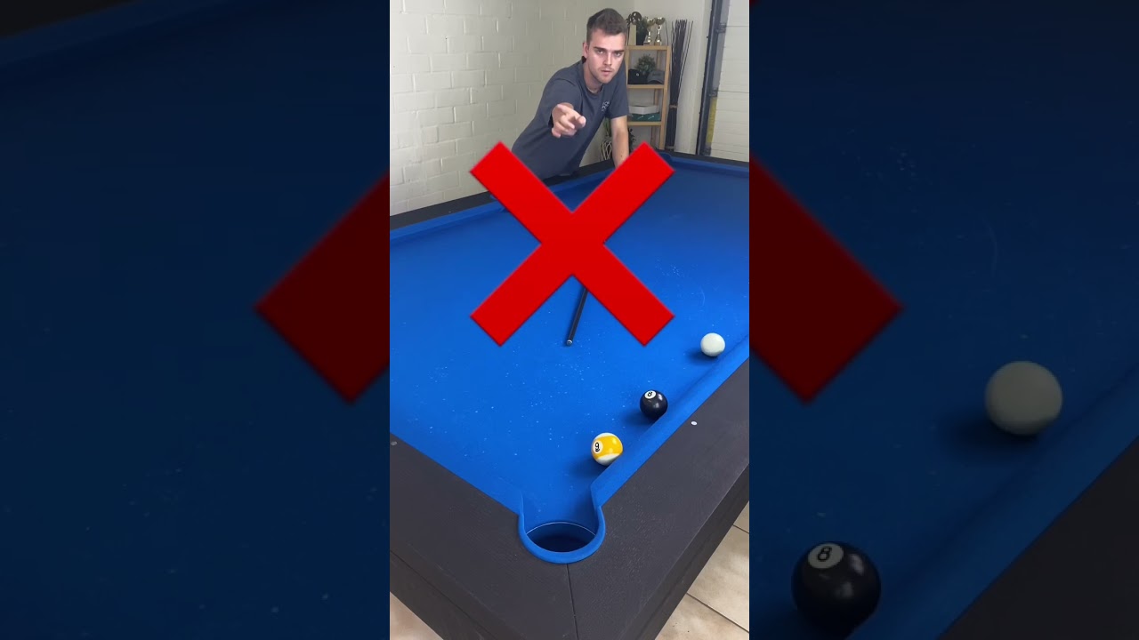 Урок бильярда: как новичок и эксперт сыграют этот удар ❌✅ Вы эксперт? #бильярд