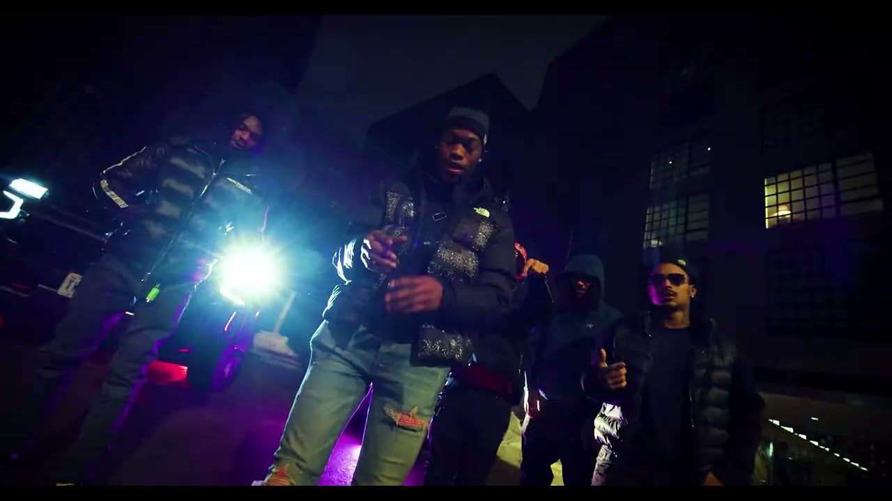 2Flyyquay - Hood Love Story (Official Music Video) Dir by. @shotbyown & @Directormxx 