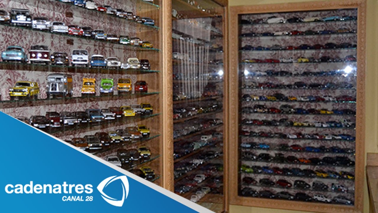 Coleccionista de automóviles a escala acumula cientos de piezas de películas famosas
