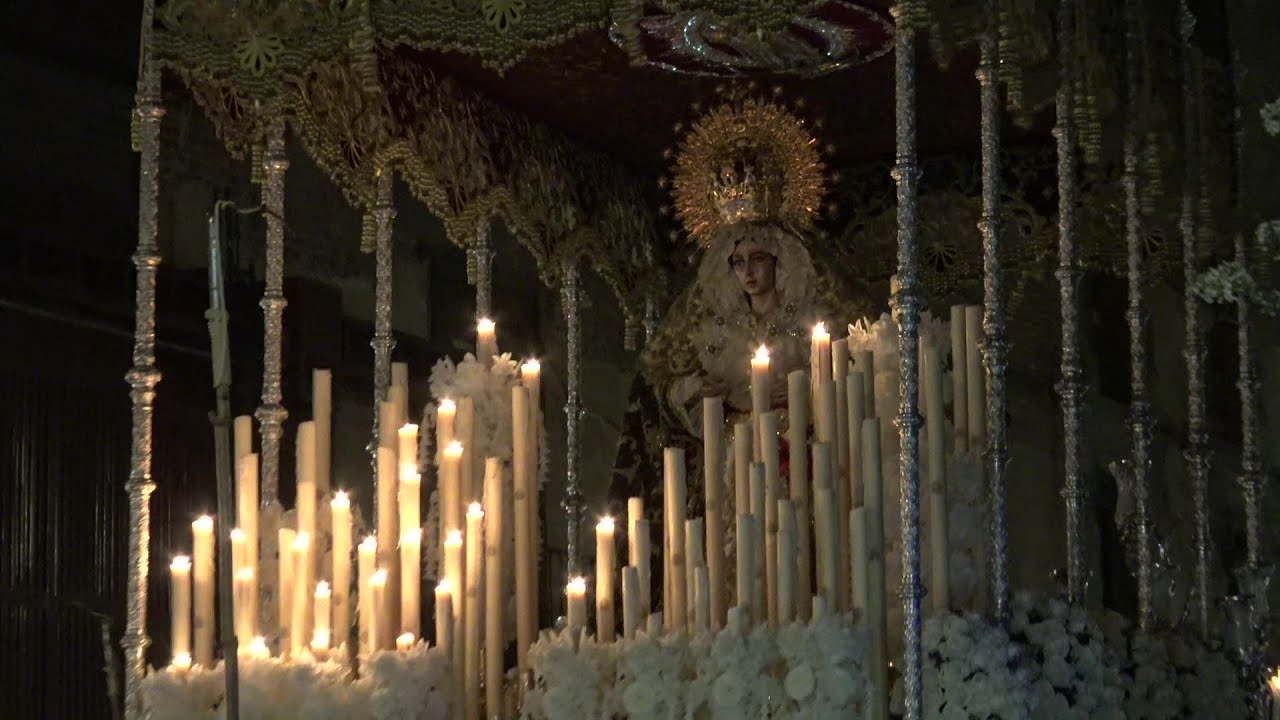 Semana Santa en Madrid. Jueves Santo. Hermandad Jesús del Gran Poder y Esperanza Macarena
