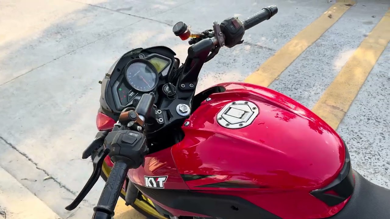 Xe PKL chơi Tết giá chỉ 20 triệu mà còn chính chủ của Kawasaki. Kawasaki Pulsar200rs