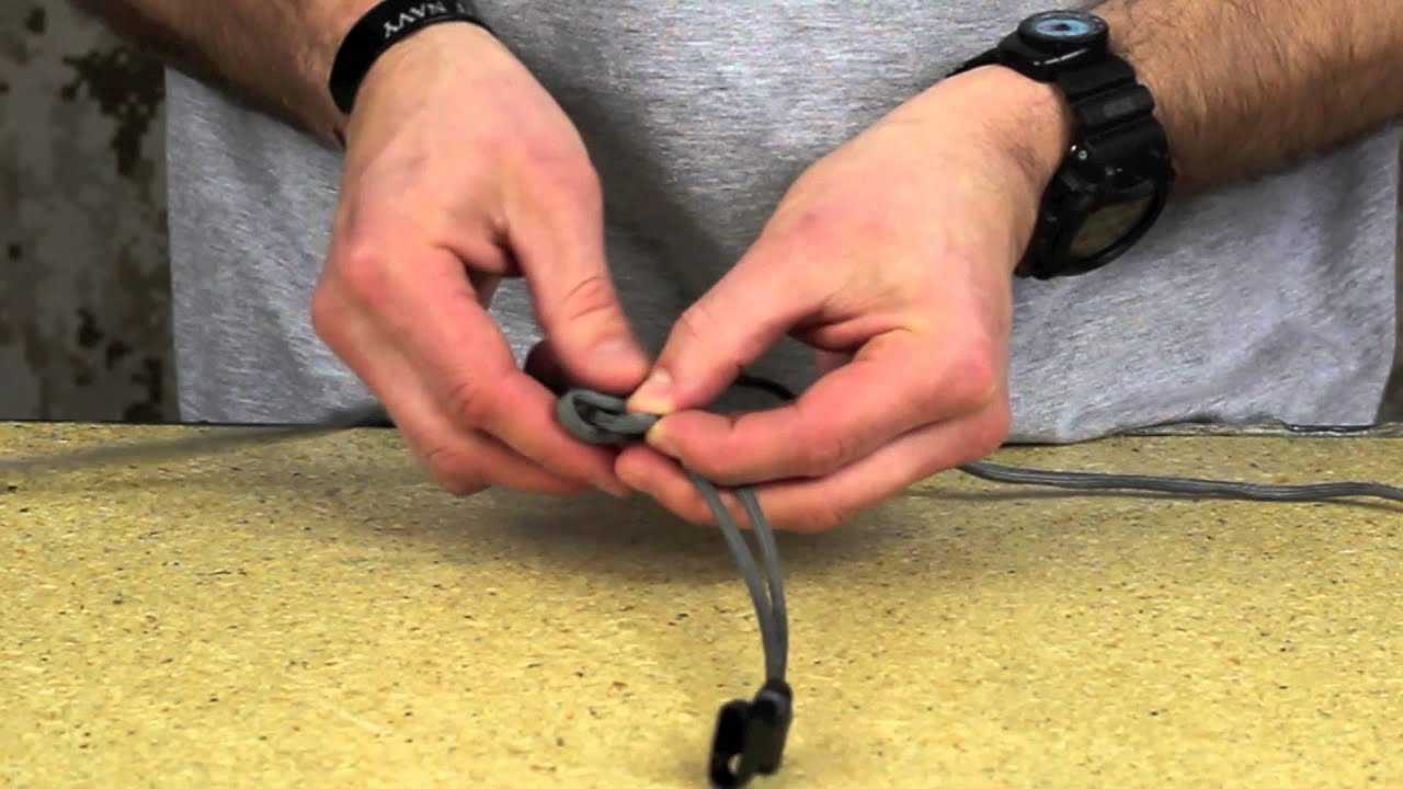 Knot of the Week - Quick Release Paracord Bracelet