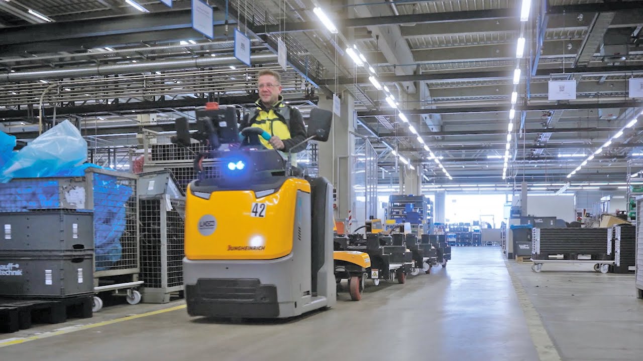 Routenzug Industry Train bei Hauff-Technik in Hermaringen