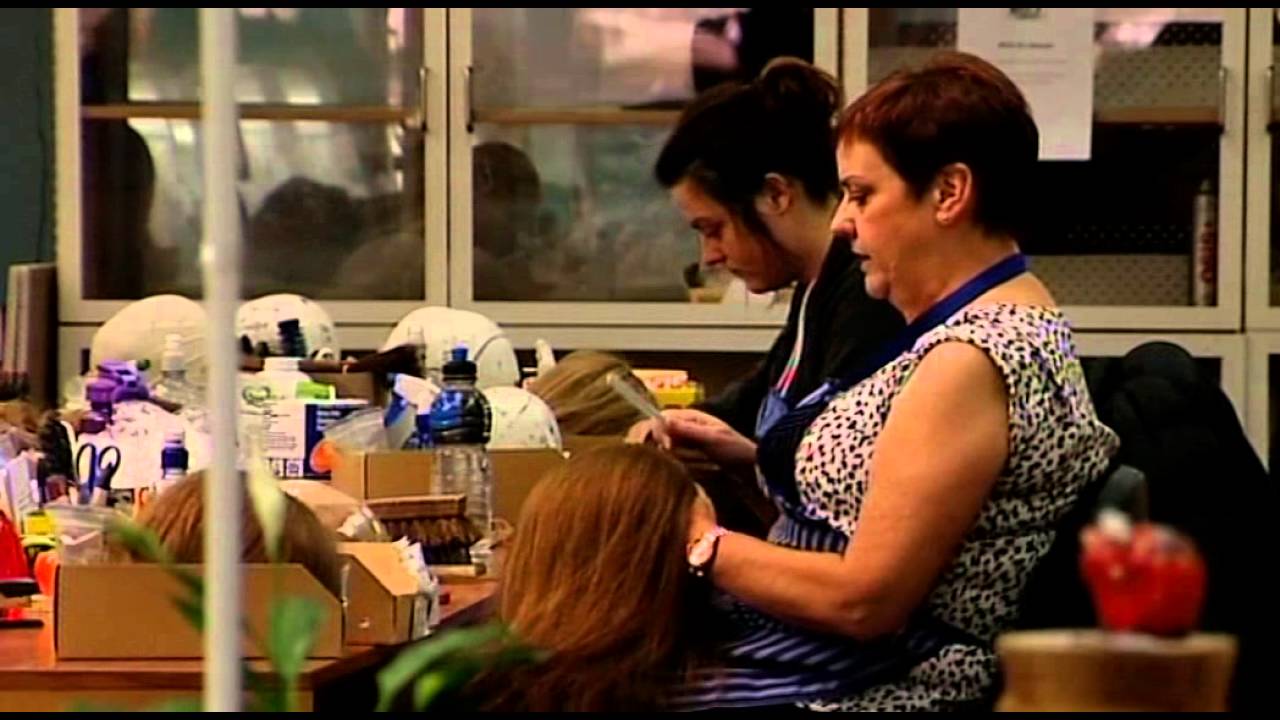 Wig maker calls for charity locks