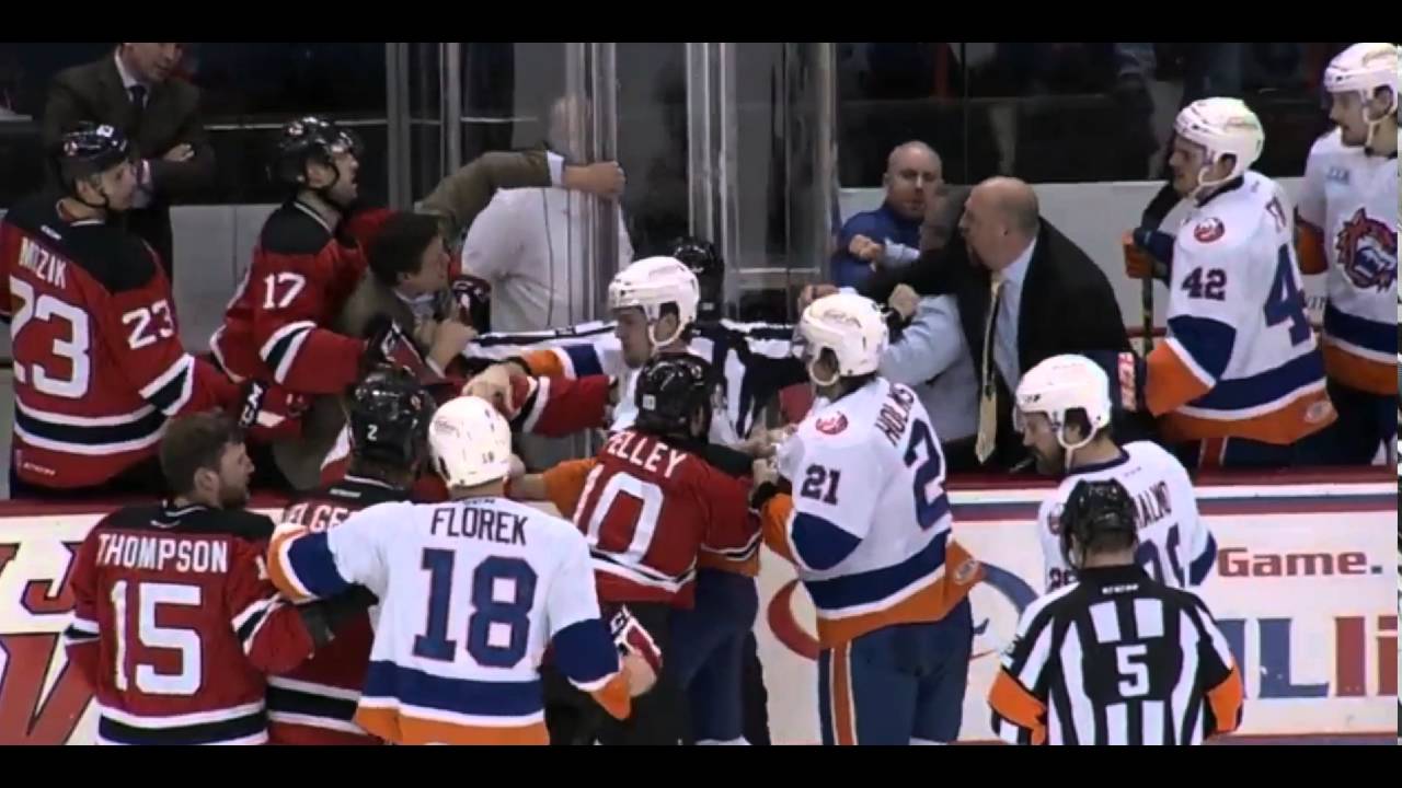 Albany Devils / Bridgeport Sound Tigers brawl