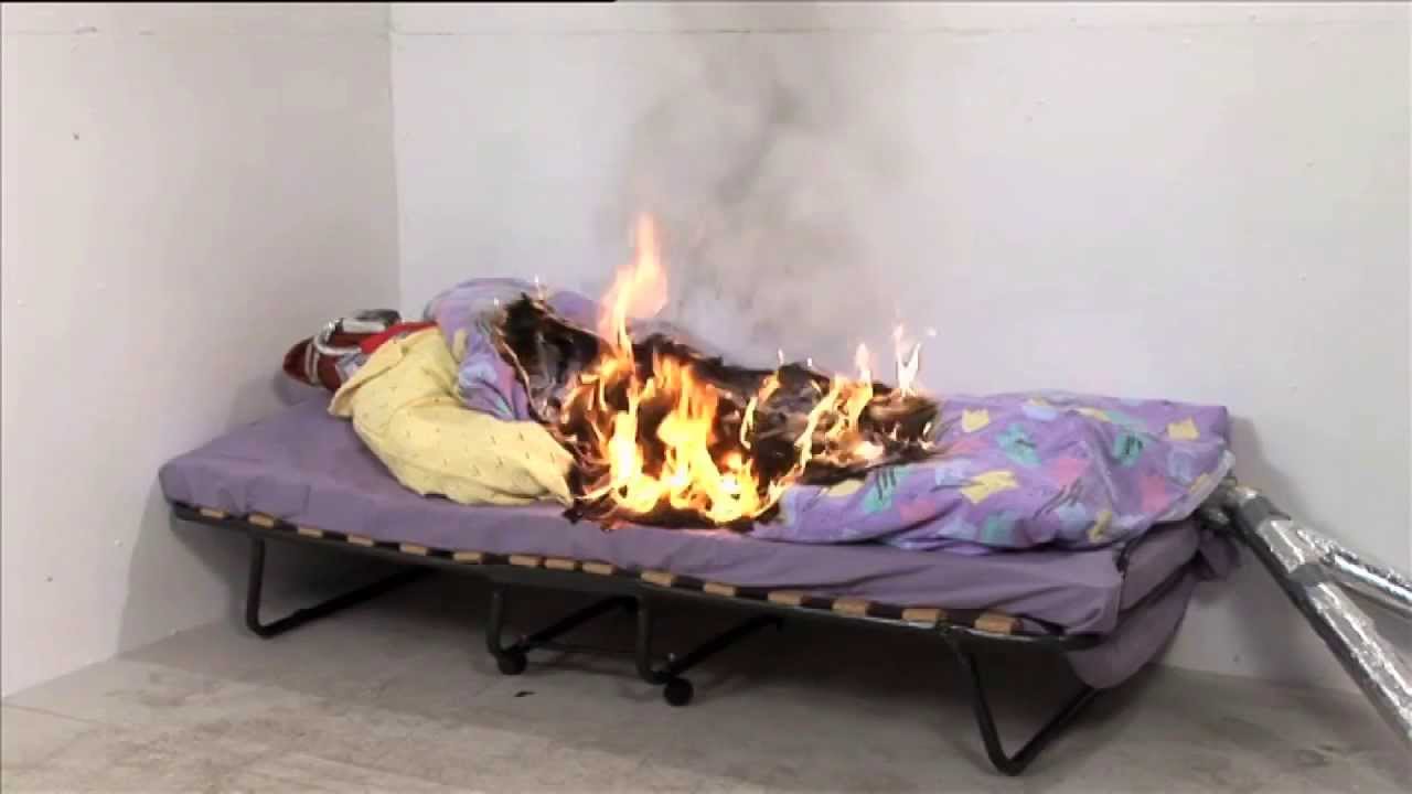 Försök 4 - Antändning sängkläder, liggande docka