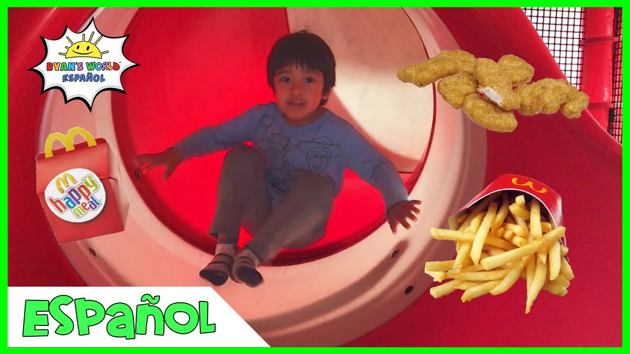 Tiempo de diversión familiar en McDonald's Indoor Playground  Juguete Happy Meal sorpresa con Ryan's