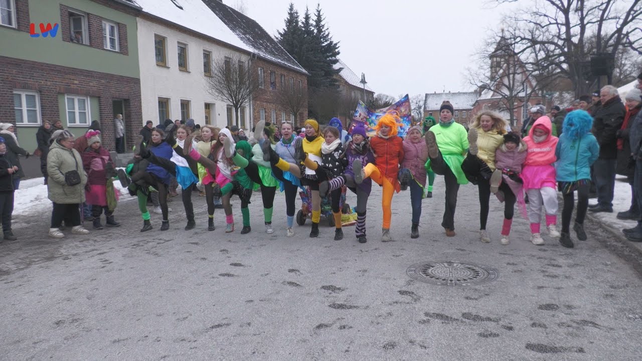 Sonnewalde: Umzug der 57. Saison des ReiterCarnevalClub RCC - LAUSITZWELLE