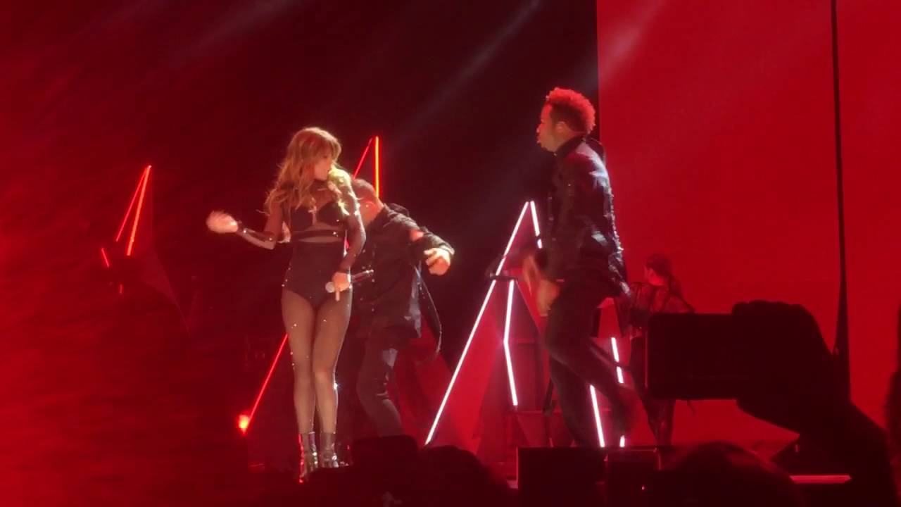 Selena Gomez - Come & Get It (6/18) - Revival Tour Dallas