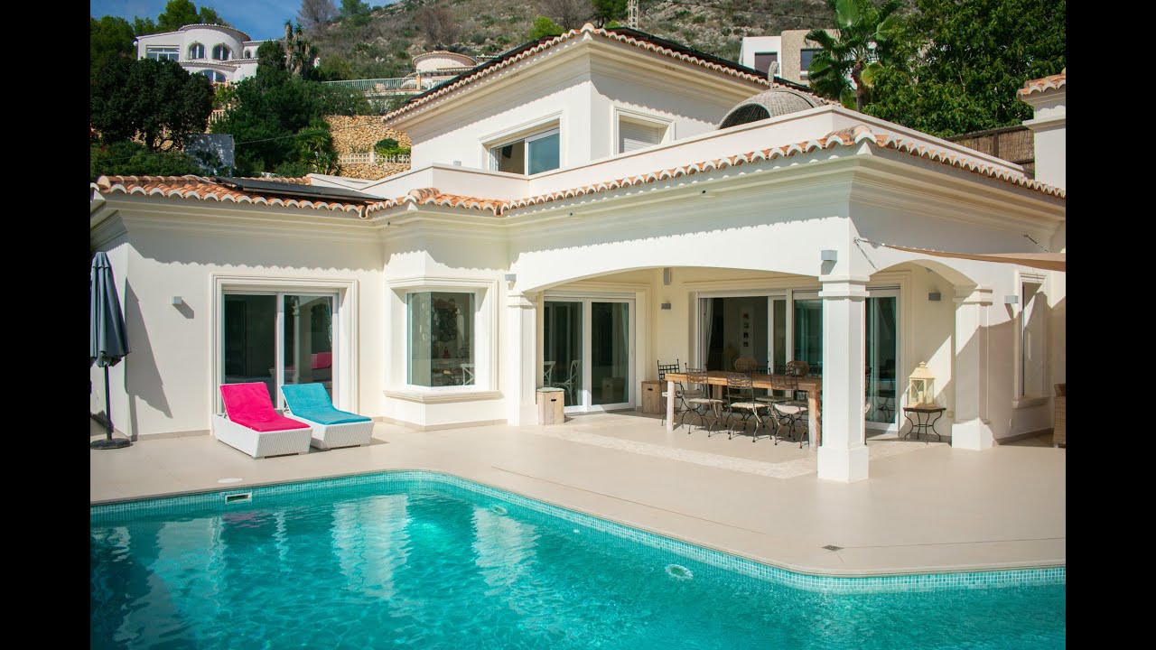 Villa independiente de lujo con vistas al mar y piscina en Moraira, Alicante, Costa Blanca