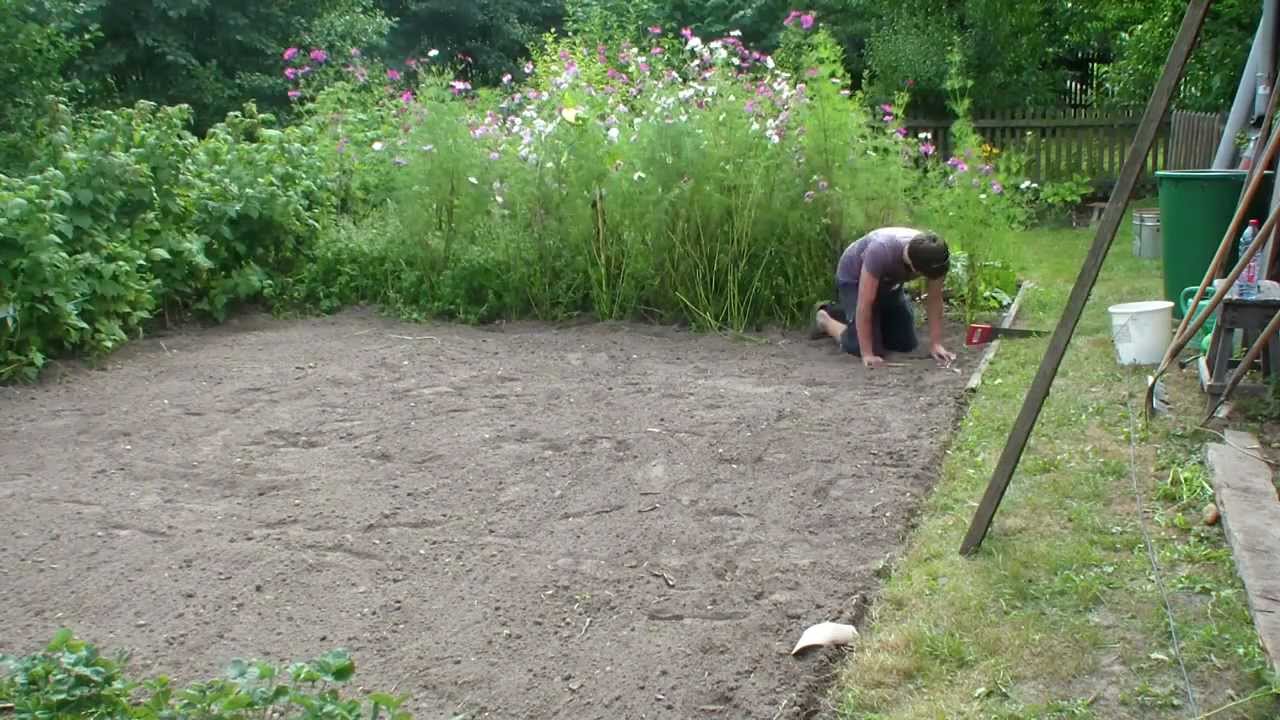 Der Hobbybauer - beim umgraben