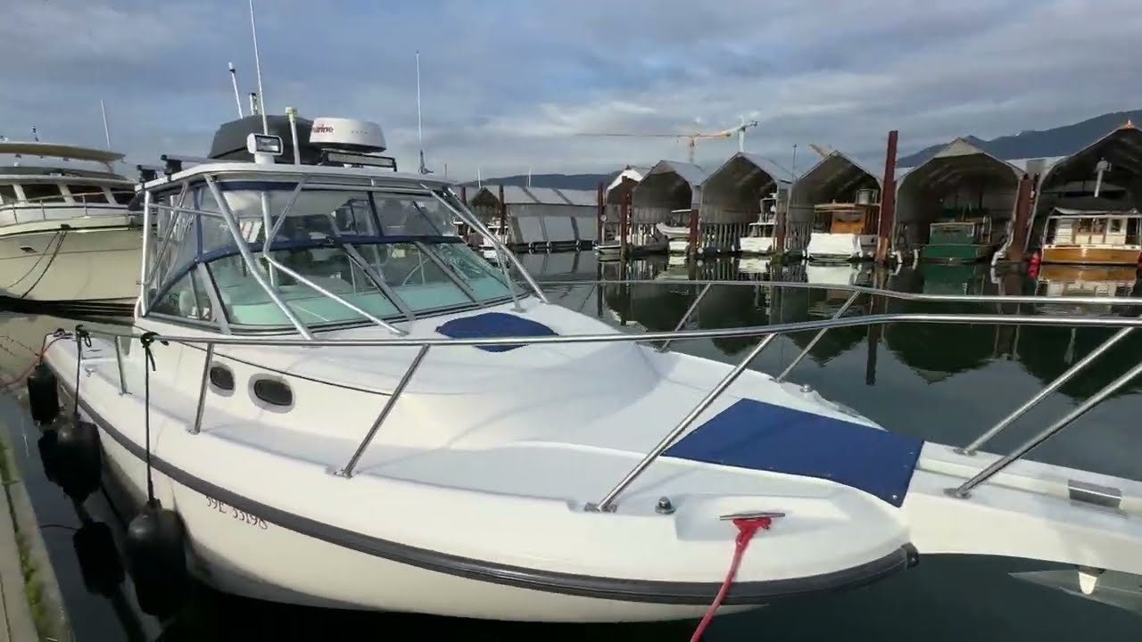 Boston Whaler 28 Conquest 'Makika' 2001 года ***ПРОДАН***
