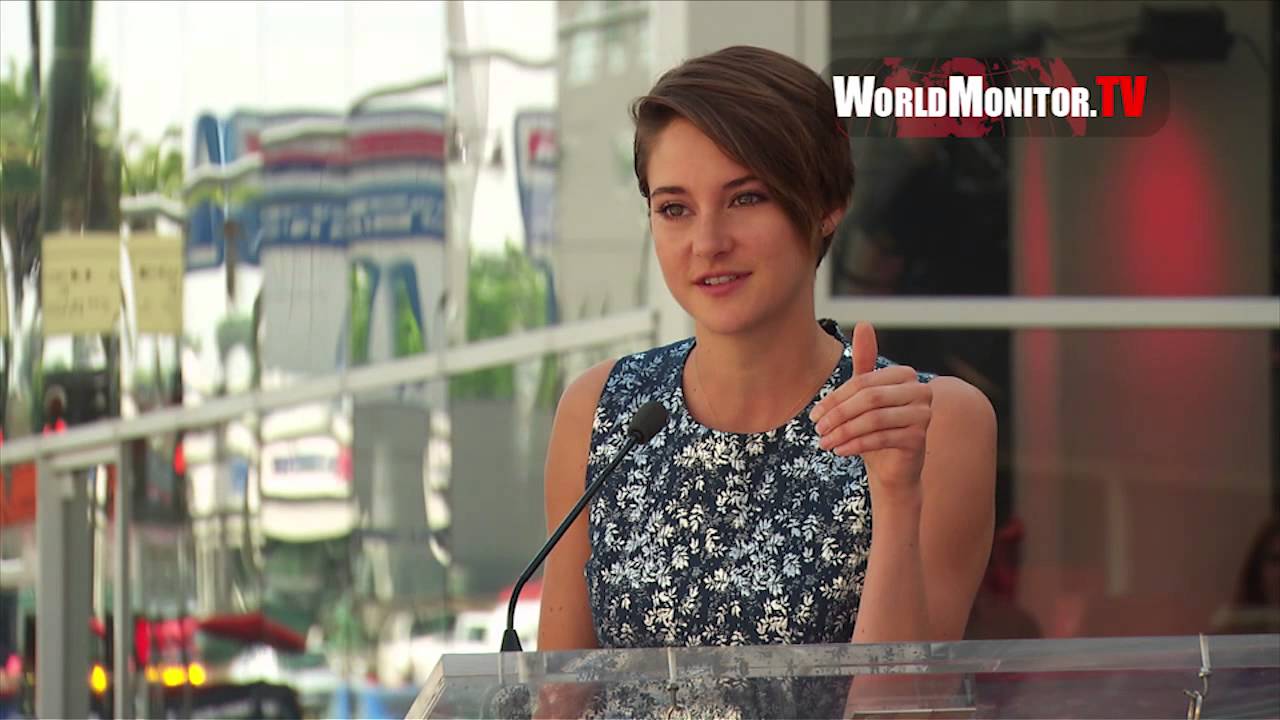 Kate Winslet Honored With Star On The Hollywood Walk Of Fame!