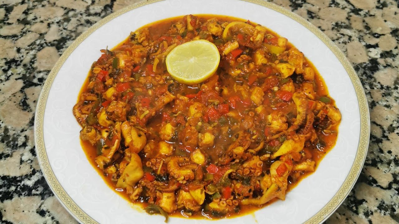 طريقة تحضير الأخطبوط او (أزايز) بشرمولة كيجي بنين بزاف 😋😋