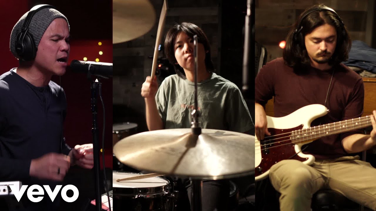 Smash It (feat. YOYOKA & Fortress Of Slapitude) (Official Music Video)