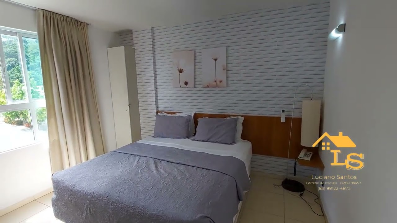 Vendo flat mobiliado  à  beira mar do Cabo Branco em João Pessoa-PB.