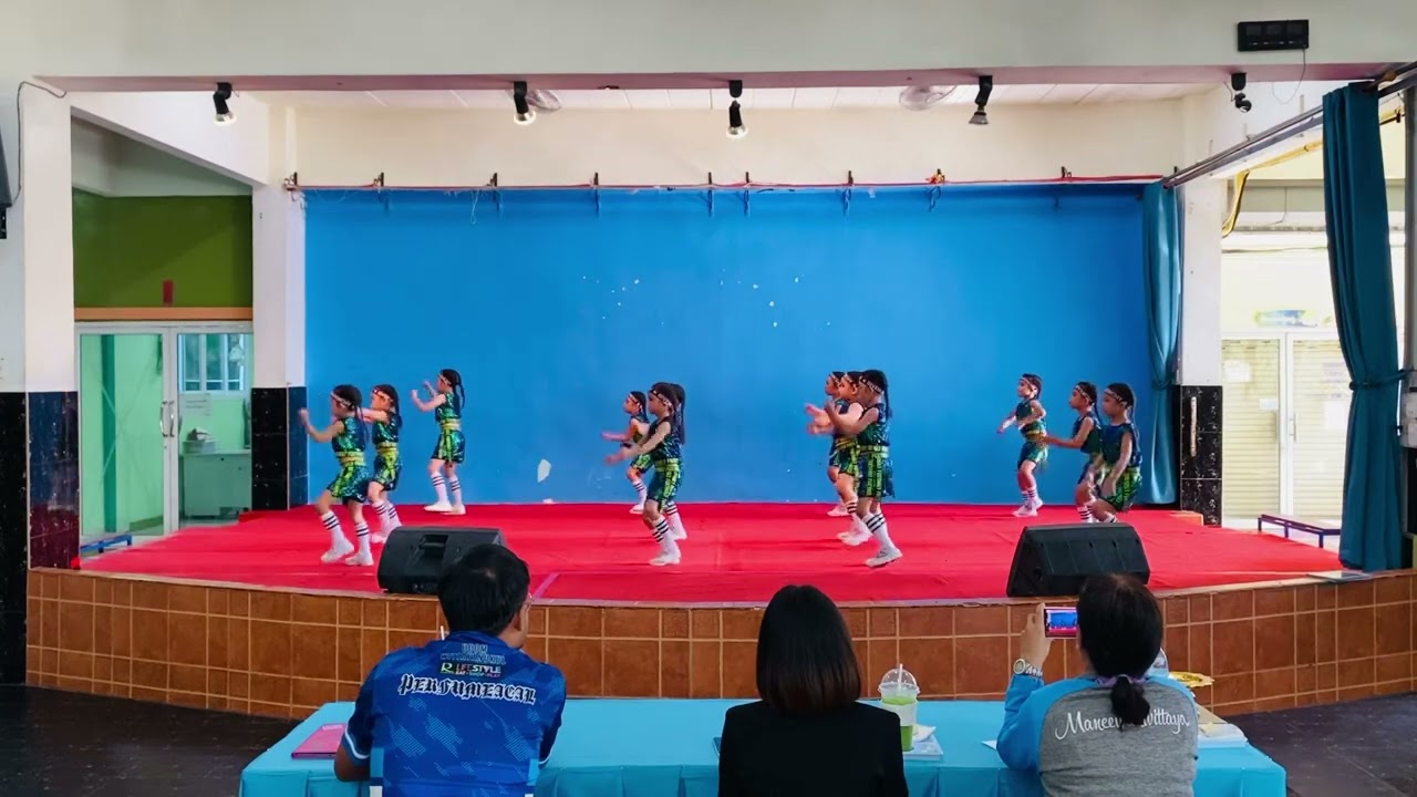 ชนะเลิศอันดับ 1 ออกกำลังกายประกอบเพลง ปฐมวัย โรงเรียนวุฒินันท์ จ ระยอง