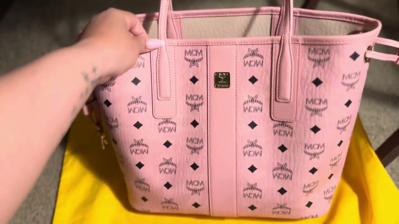 What&rsquo;s in my MCM Liz small tote bag