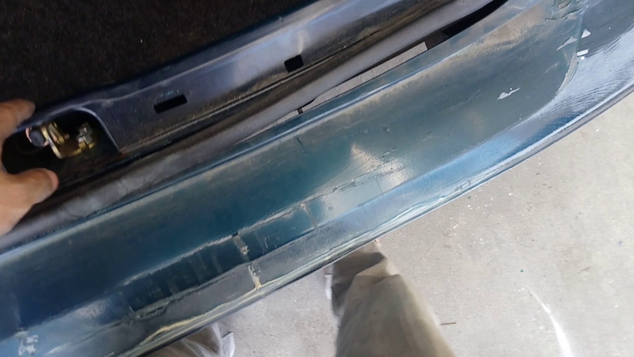 1998-2002 Toyota Corolla Rear Bumper Removal and Install - How To