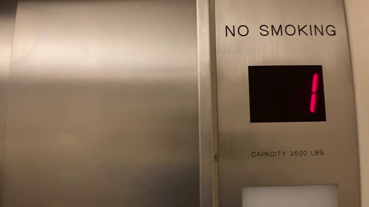 Incredibly Loud Miami Hydraulic Elevator At Macy*s At The Dadeland Mall In Kendall FL