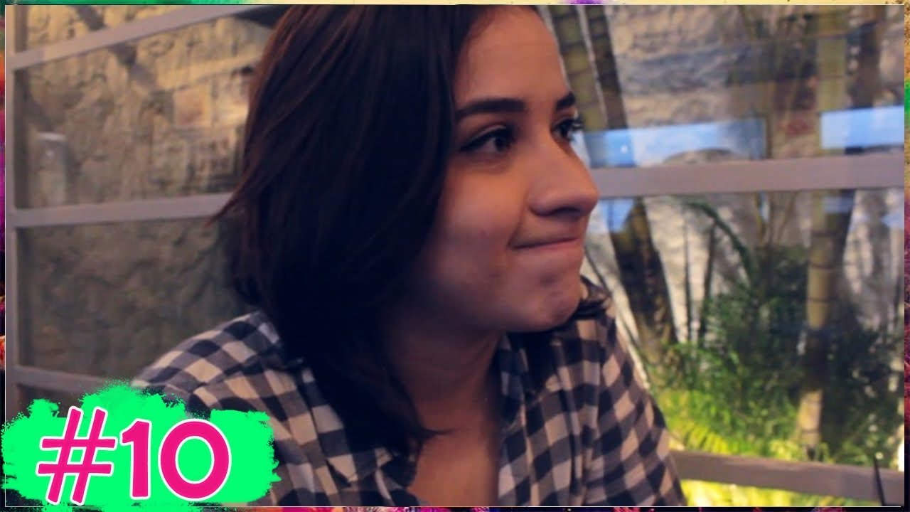 COMI EM UMA HAMBURGUERIA LGBT+ - 10