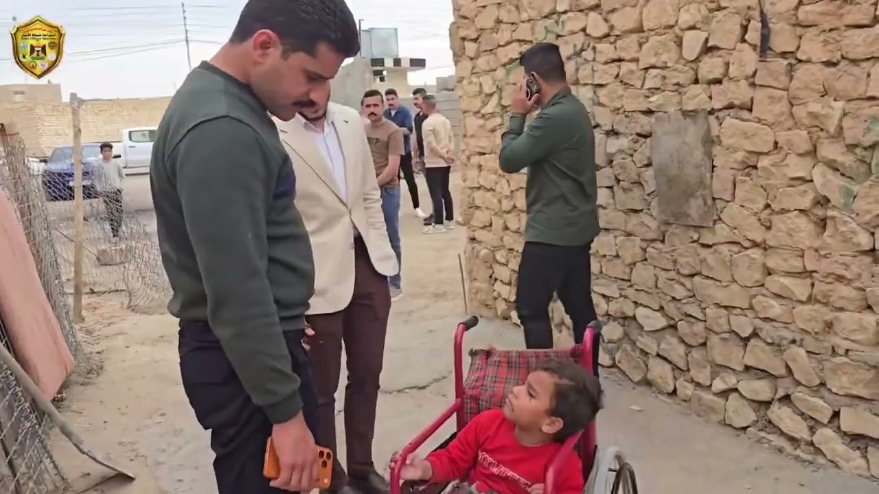 جانب من فعاليات ضباط استراحة الأنبارخلال توزيع السلة الغذائية تزامناً مع شهر رمضان المبارك ❤🙂