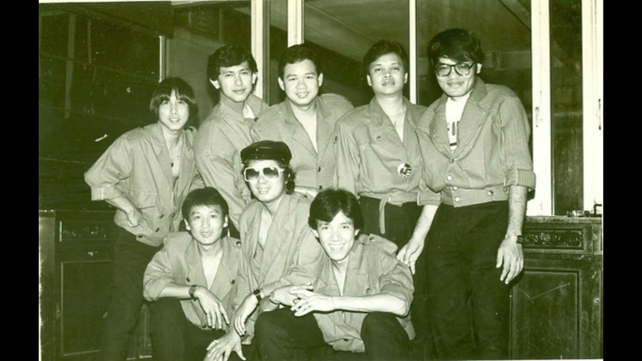 แม่ปลาไหล - รอยัลสไปรทส์