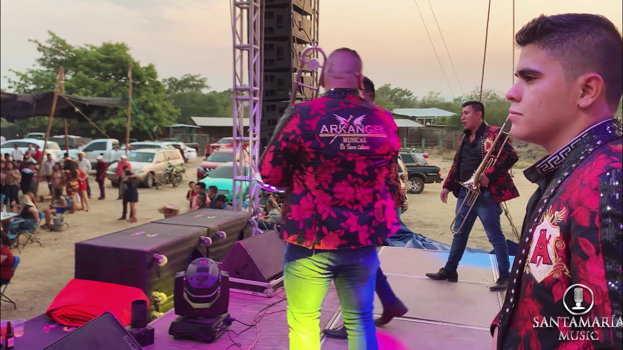 Borrachito (En Vivo) - Arkangel Musical de Tierra Caliente