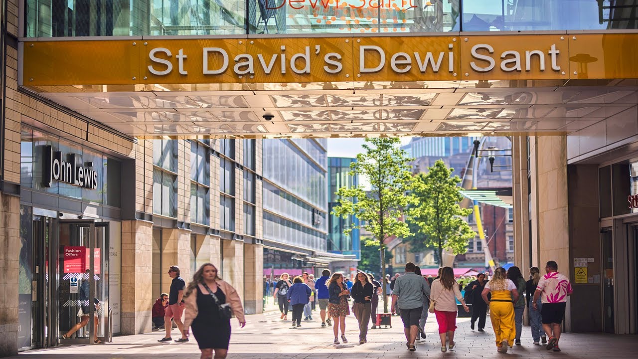 St David’s Dewi Sant Shopping Centre In Cardiff | Walking Tour 4K Video | South Wales, UK 🇬🇧