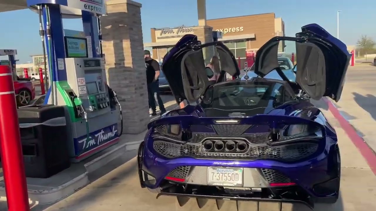 My first Car Show - Cars and Cantina April 2022