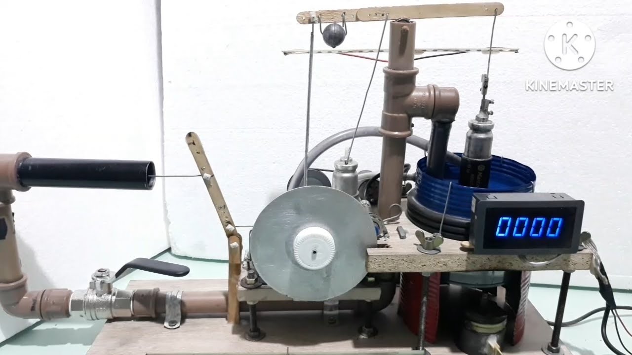 Motor Stirling tocando Bomba d'água e Gerando Energia