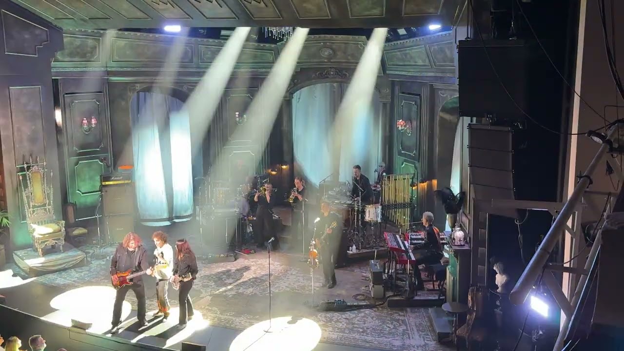 Magnus Uggla -  Jag Skiter