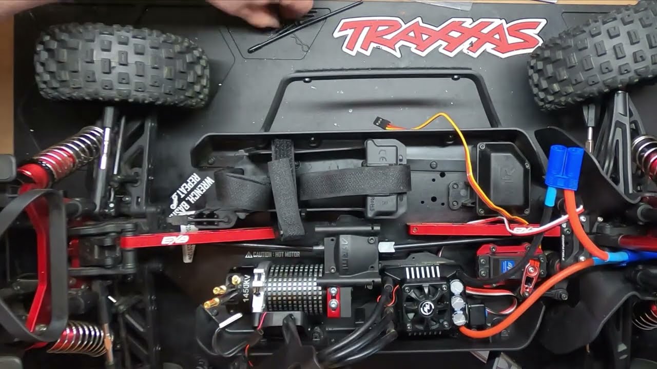 ARRMA MOJAVE EXB 8S PREPARATION ET MODIFICATION