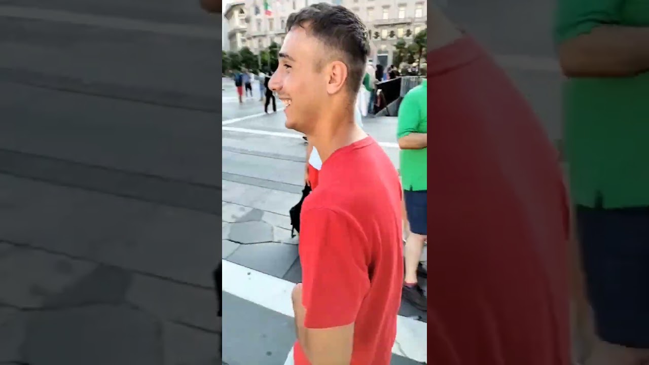 rischio aggressione maranza a Milano #maranza #madonnina #duomo #milano