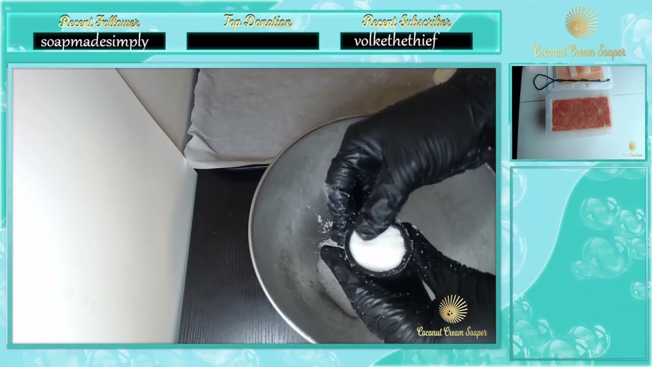 Creating the FORBIDDEN CUPCAKE Bath Bomb