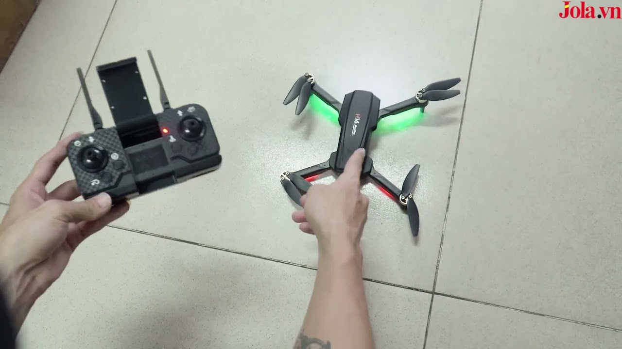 Flycam gi&aacute; rẻ tập bay H16 động cơ kh&ocirc;ng chổi than - JOLAVN