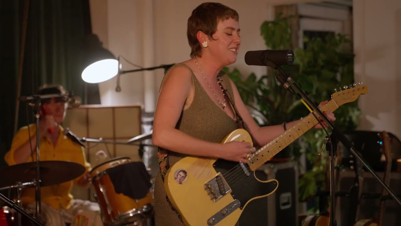 Ny Oh - Song Soup plays 'Big and Yellow' | Live at Archival LA