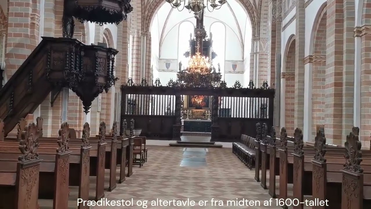 En tur op ad kirkegulvet   Sorø Klosterkirke