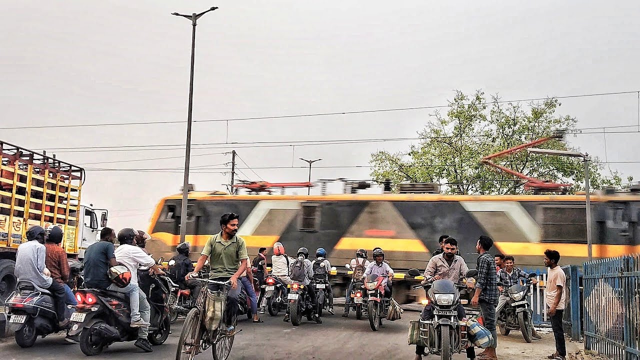 Indian 🇮🇳 railroad Train Crossing ( Part-5 ) Indian railways
