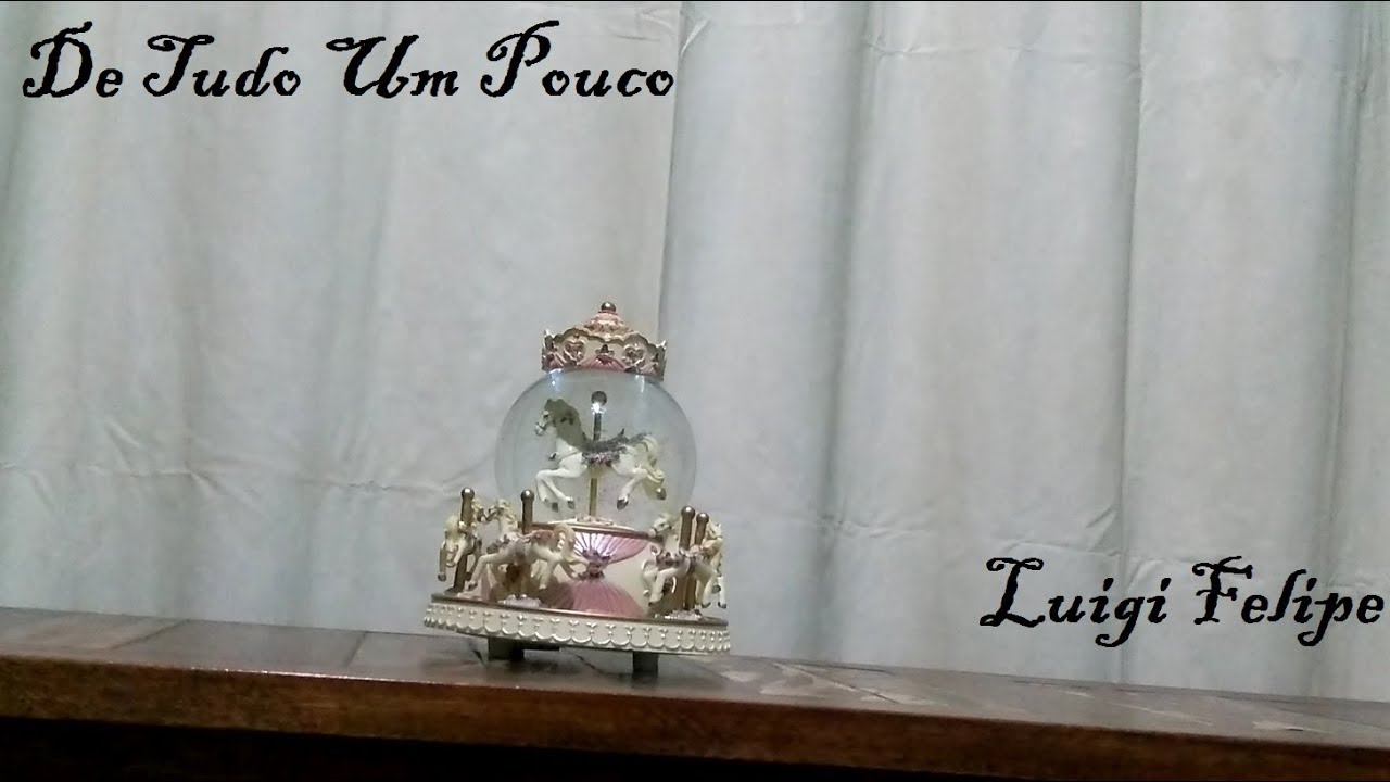 Globo de Neve Carrossel  - Com Som e Luzes