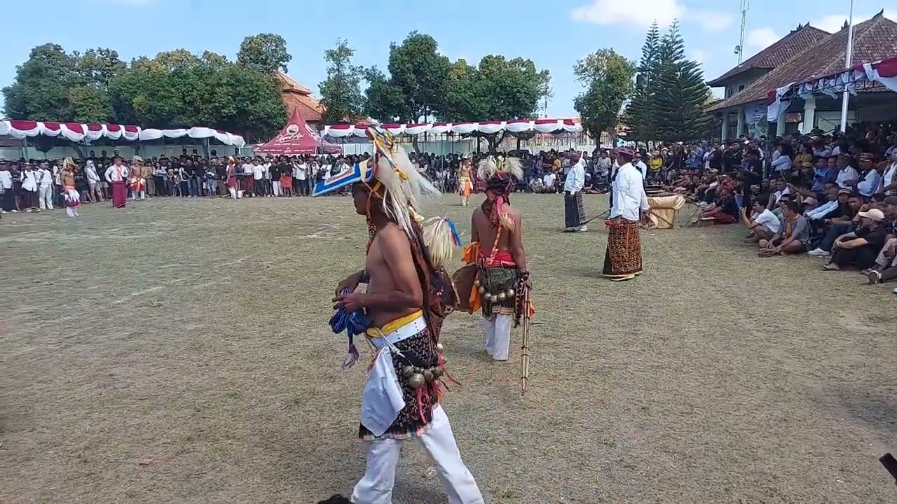 (TARI CACI)FESTIFAL BUDAYA ADAT MANGGARAI