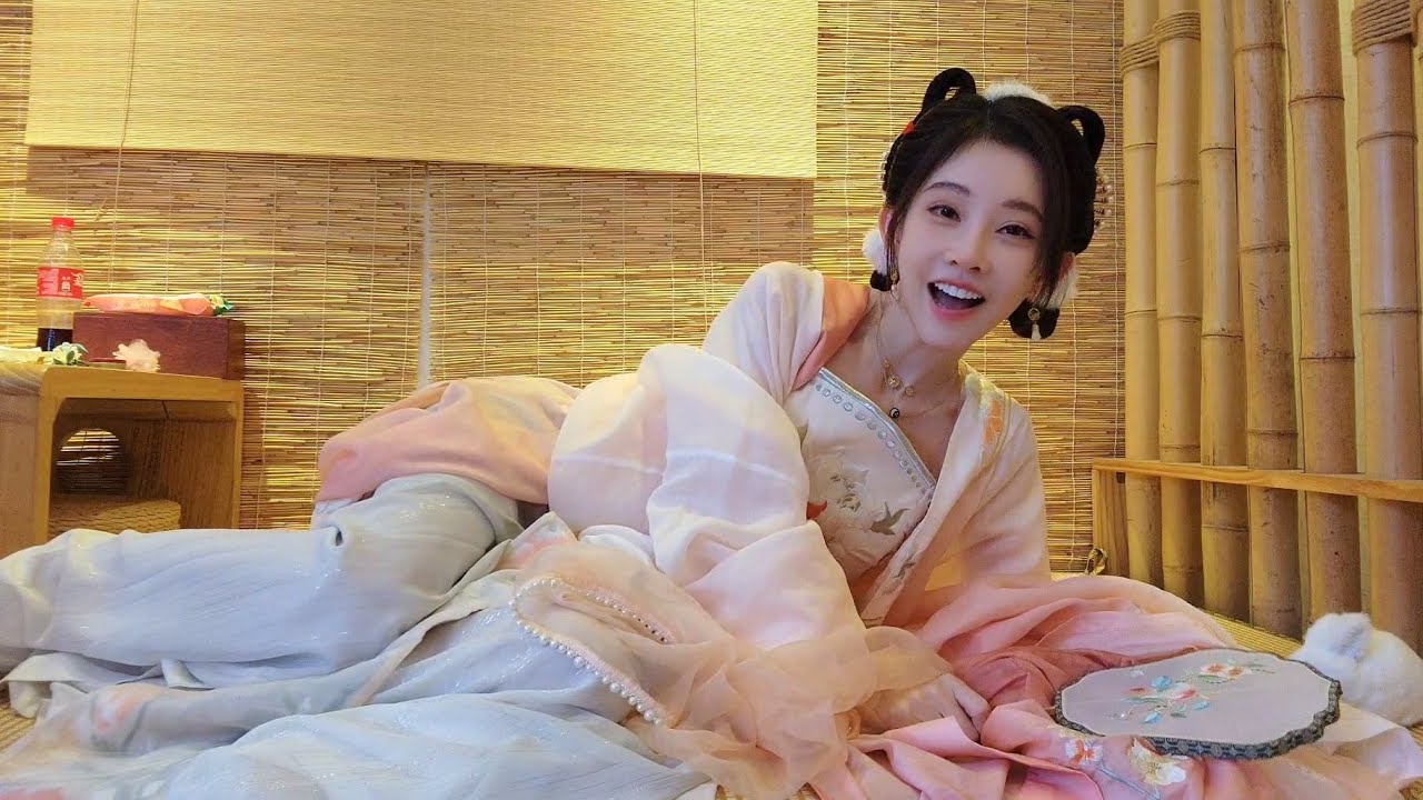 冯提莫：中秋节的cosplay