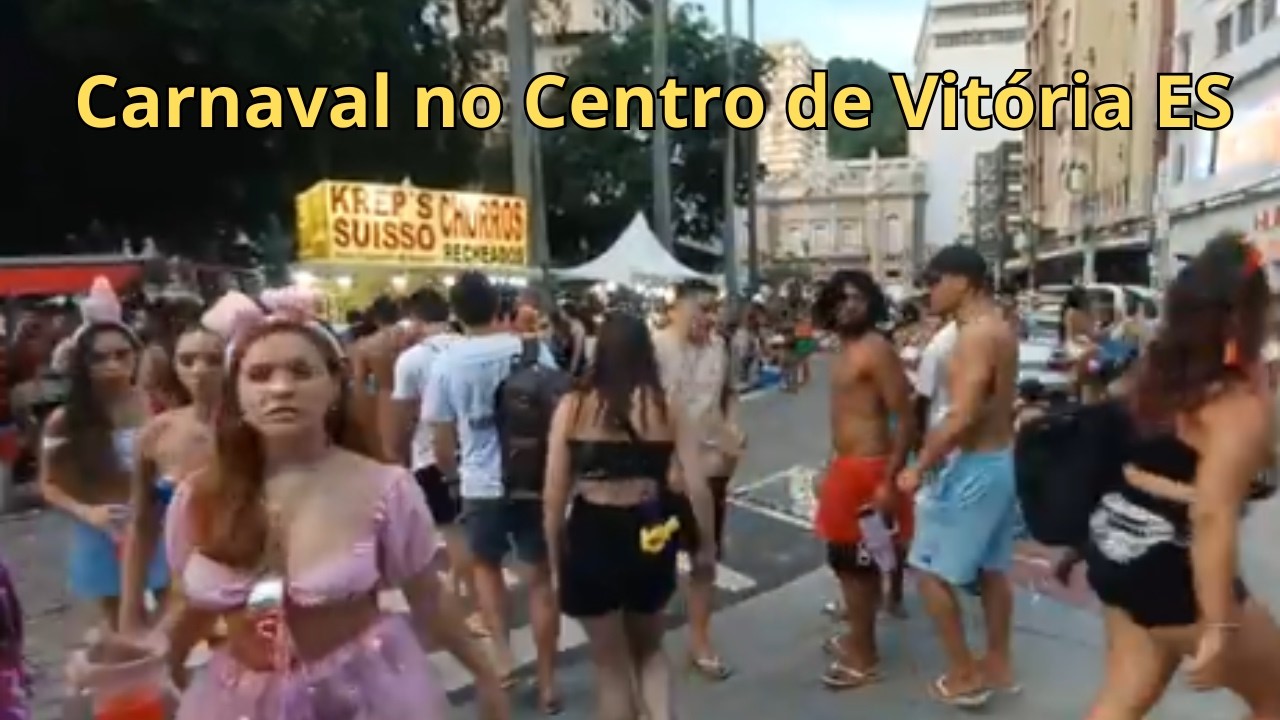 Carnaval animado no Centro de Vitória ES