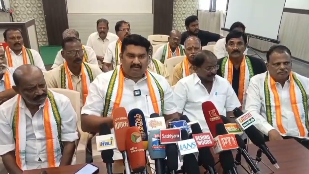 தஞ்சையில் முன்னாள் மாவட்ட காங்கிரஸ் தலைவர் செய்தியாளர்கள் சந்திப்பு.