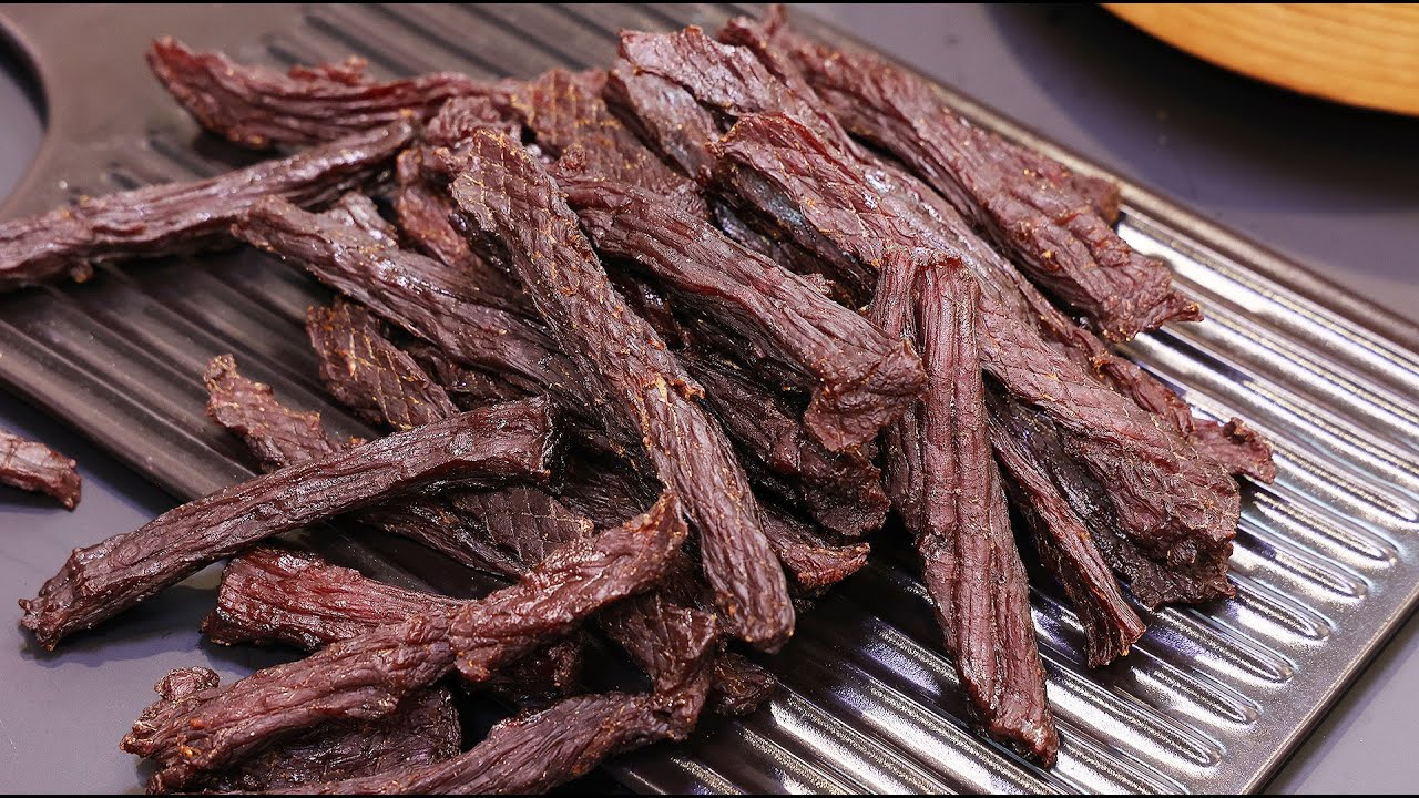 在家自製手撕五香牛肉幹，好吃營養無添加，越嚼越香超解饞