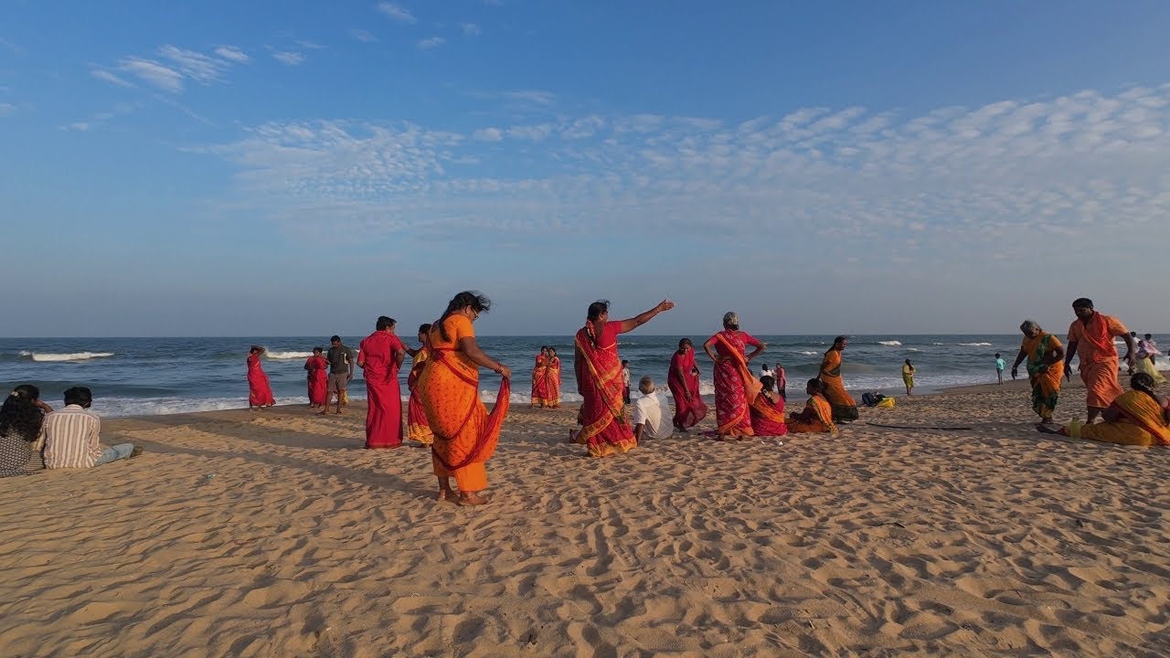 Walking Along Marina Beach | Chennai, India 🇮🇳 4K