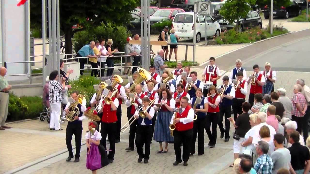 Festzug 2012 Kreismusikfest 50 Jahre Musikverein Oerlenbach